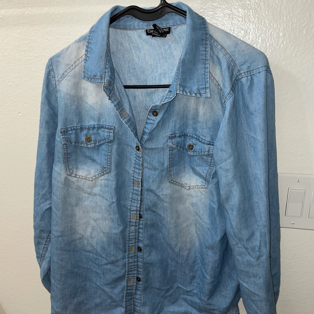 Denim long sleeve button up